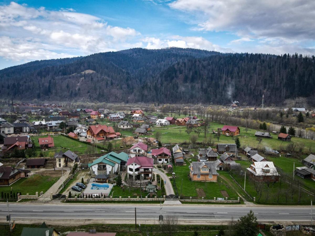 Апартаменти "У Кузьмича" 1 Mykulytschyn Exterior foto