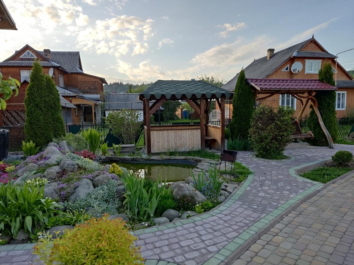 Апартаменти "У Кузьмича" 1 Mykulytschyn Exterior foto