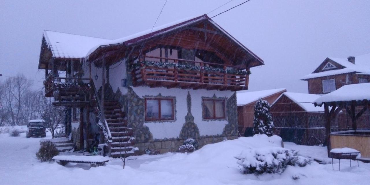 Апартаменти "У Кузьмича" 1 Mykulytschyn Exterior foto